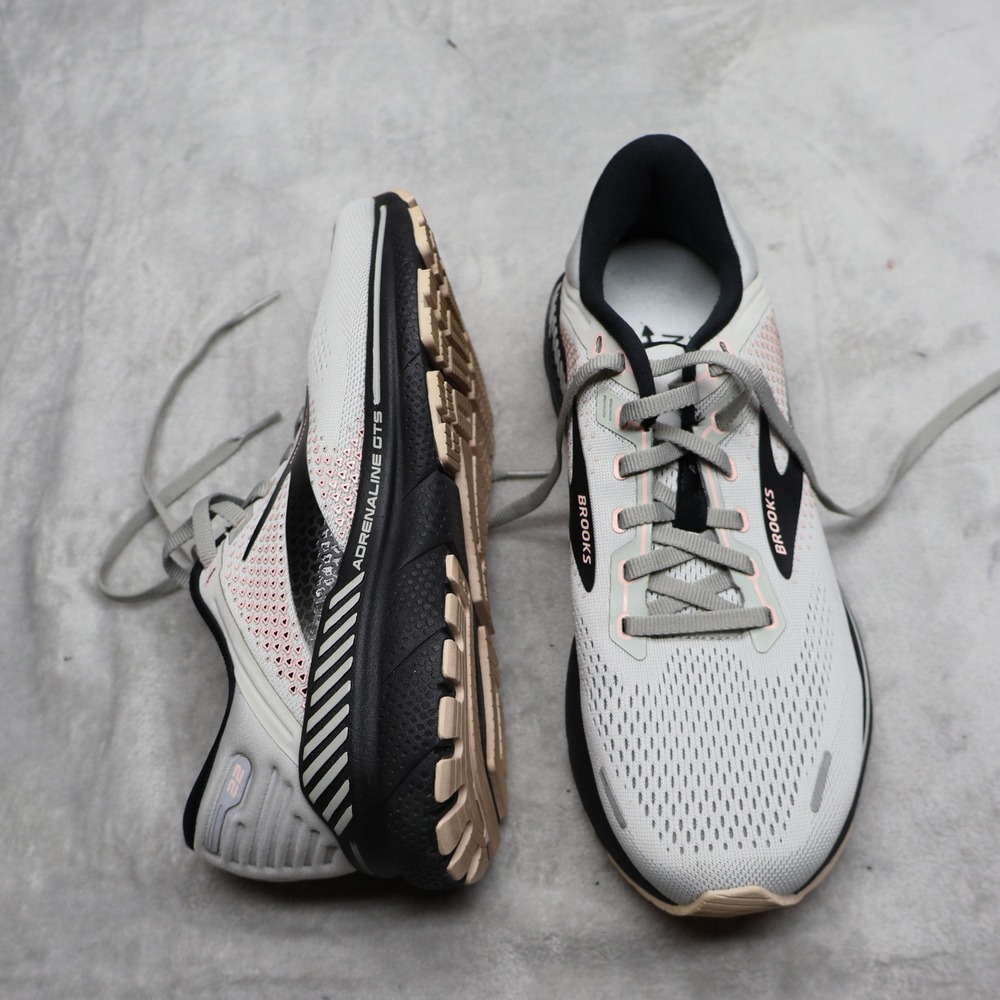Brooks Womens 10B Running Shoes Adrenaline GTS 22 Grey Athletic Training NEW?